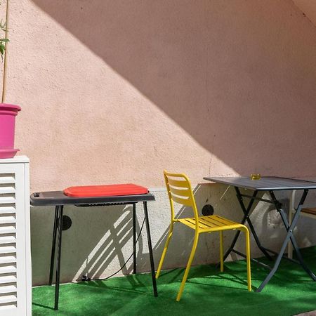 Le Petit Nid Des Chutes Lavies Hotell Marseille Exteriör bild